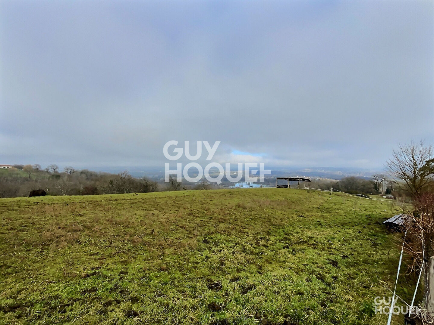 Propriété de 5h6  proche ORTHEZ, vue sur les lacs et sur les Pyrénées