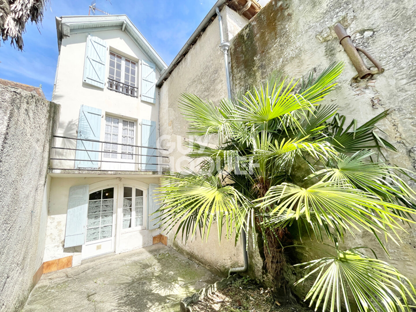 Maison 132 m² centre ville d'ORTHEZ avec jardin