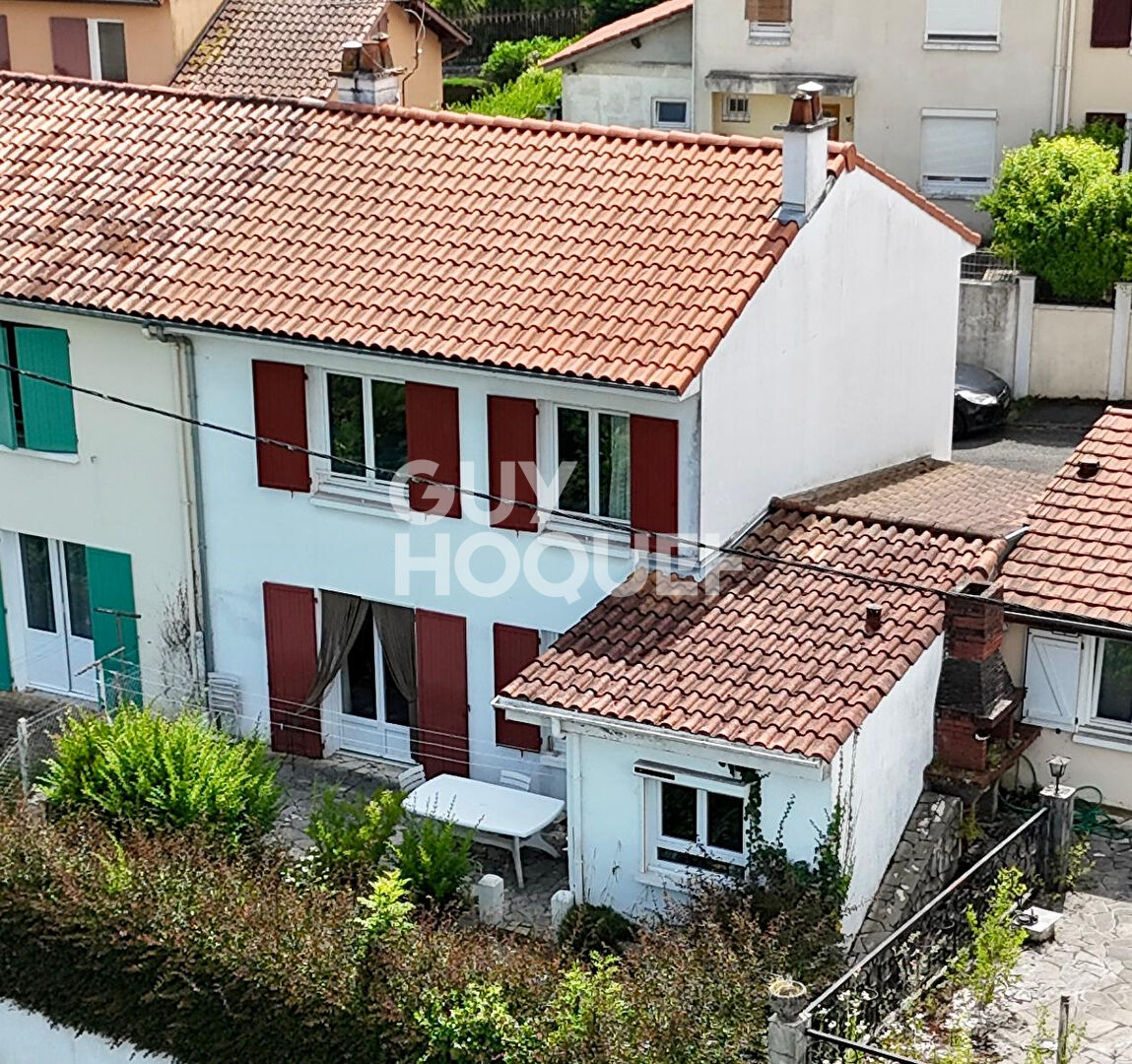 Exclusivité, maison à environ 15 MN D ORTHEZ 3 chambres, garage, terrasse et jardinet