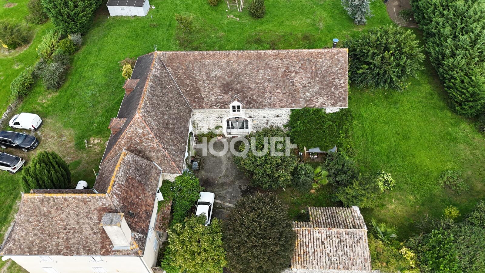 Maison de caractère du XVII ème siècle entièrement rénovée - 5 chambres-362 m² habitables