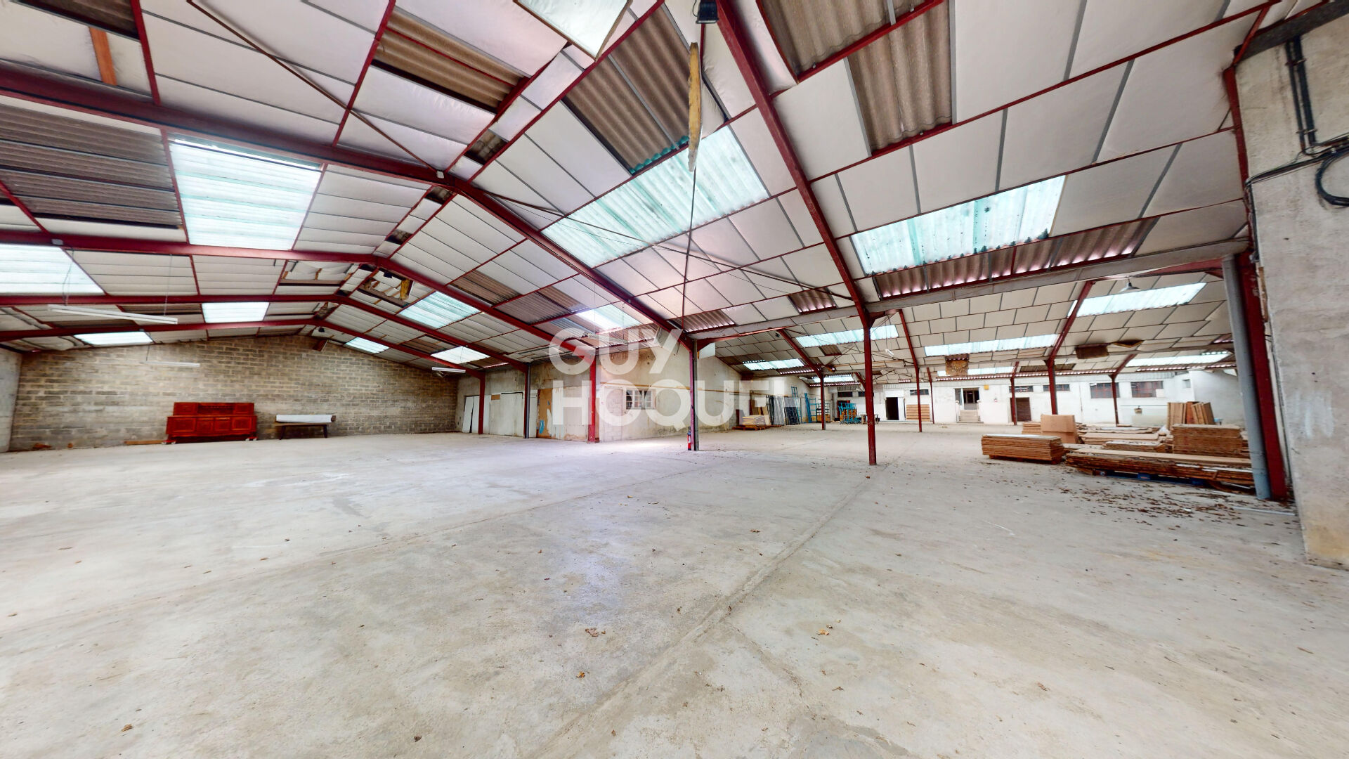 Entrepôts 3200 m²  avec quais de chargements proche Aire sur l'Adour