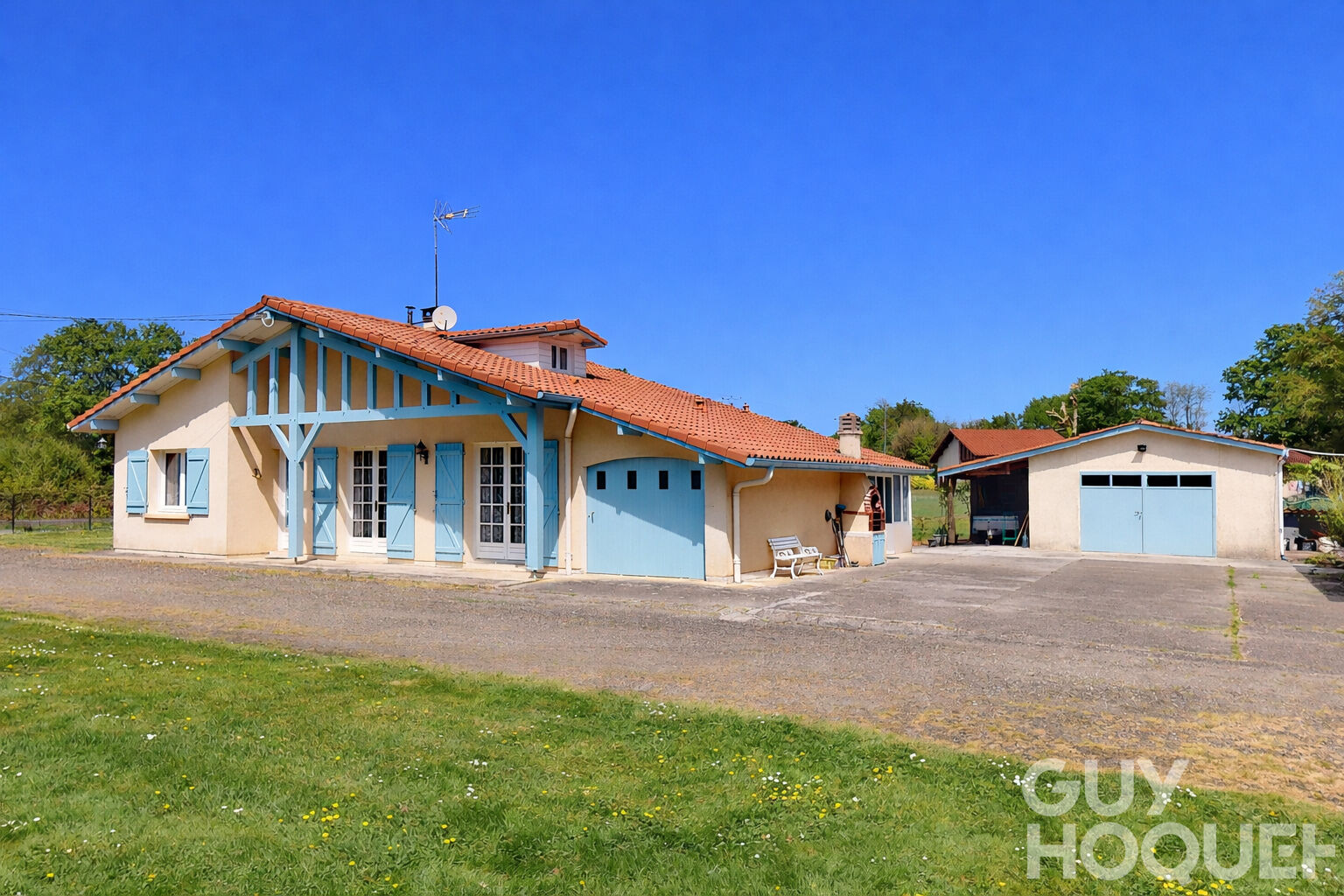 Havre de paix avec maison de 101 m² à Benquet