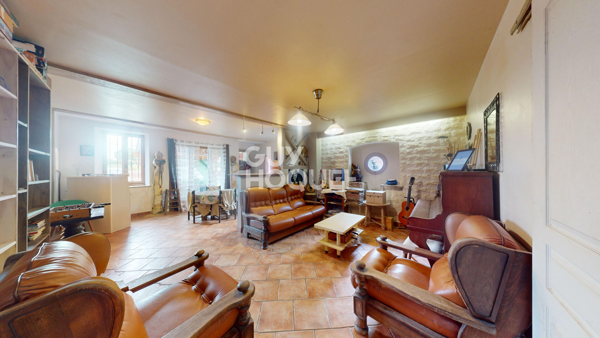 Maison atypique de 367 m²  avec appartements annexe