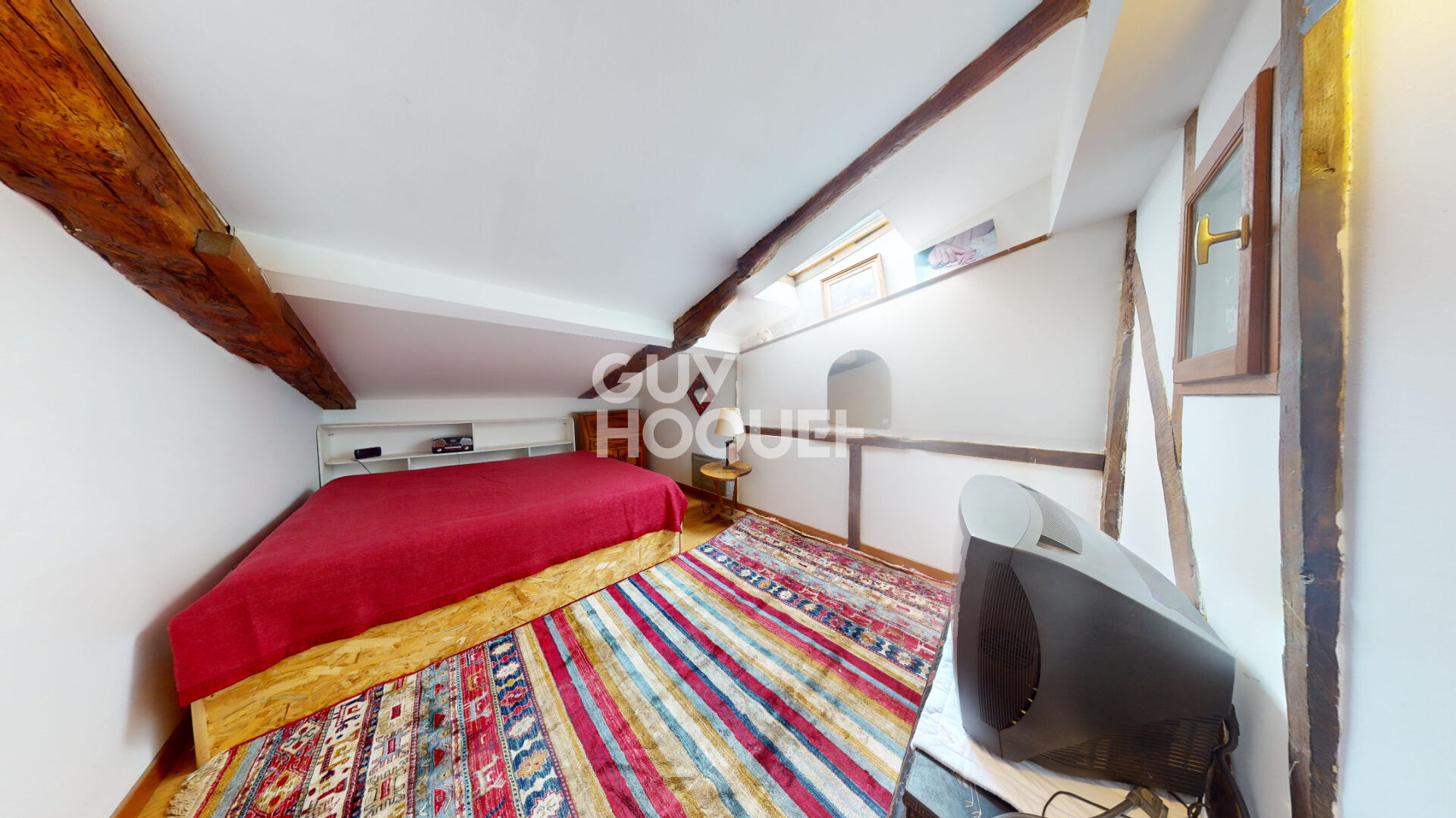 Maison atypique de 367 m²  avec appartements annexe