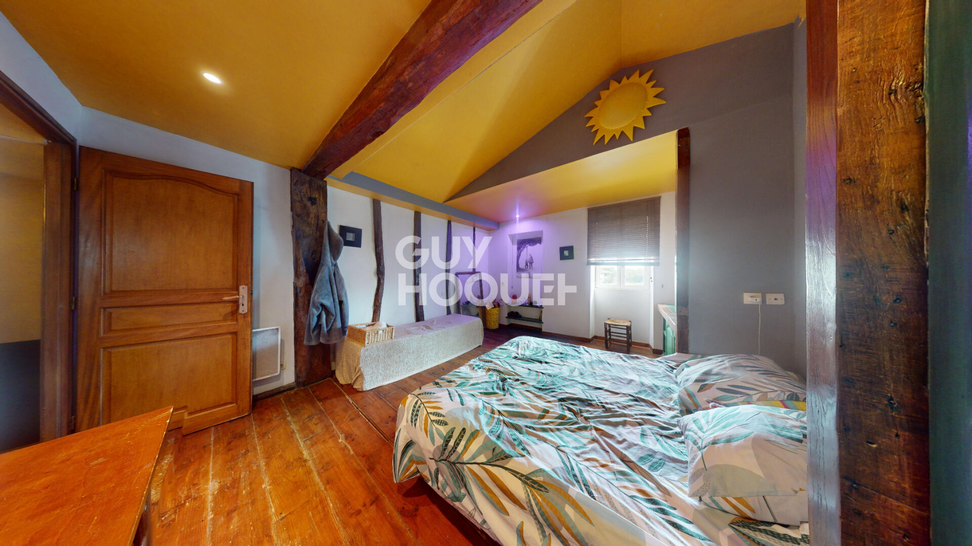 Maison atypique de 367 m²  avec appartements annexe