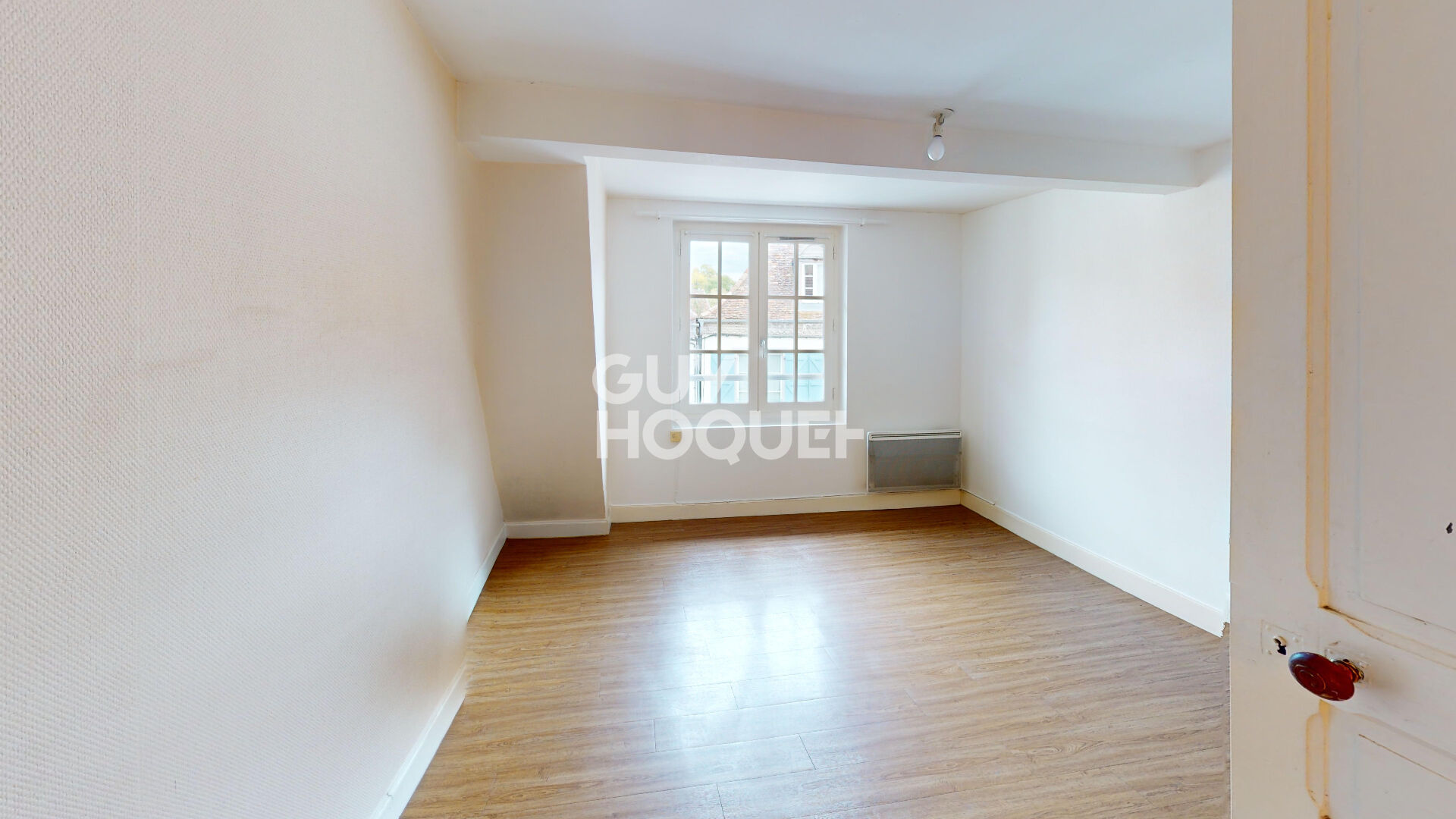 LOCATION d'un appartement de 2 pièces (40 m²- 2ème étage) à ORTHEZ