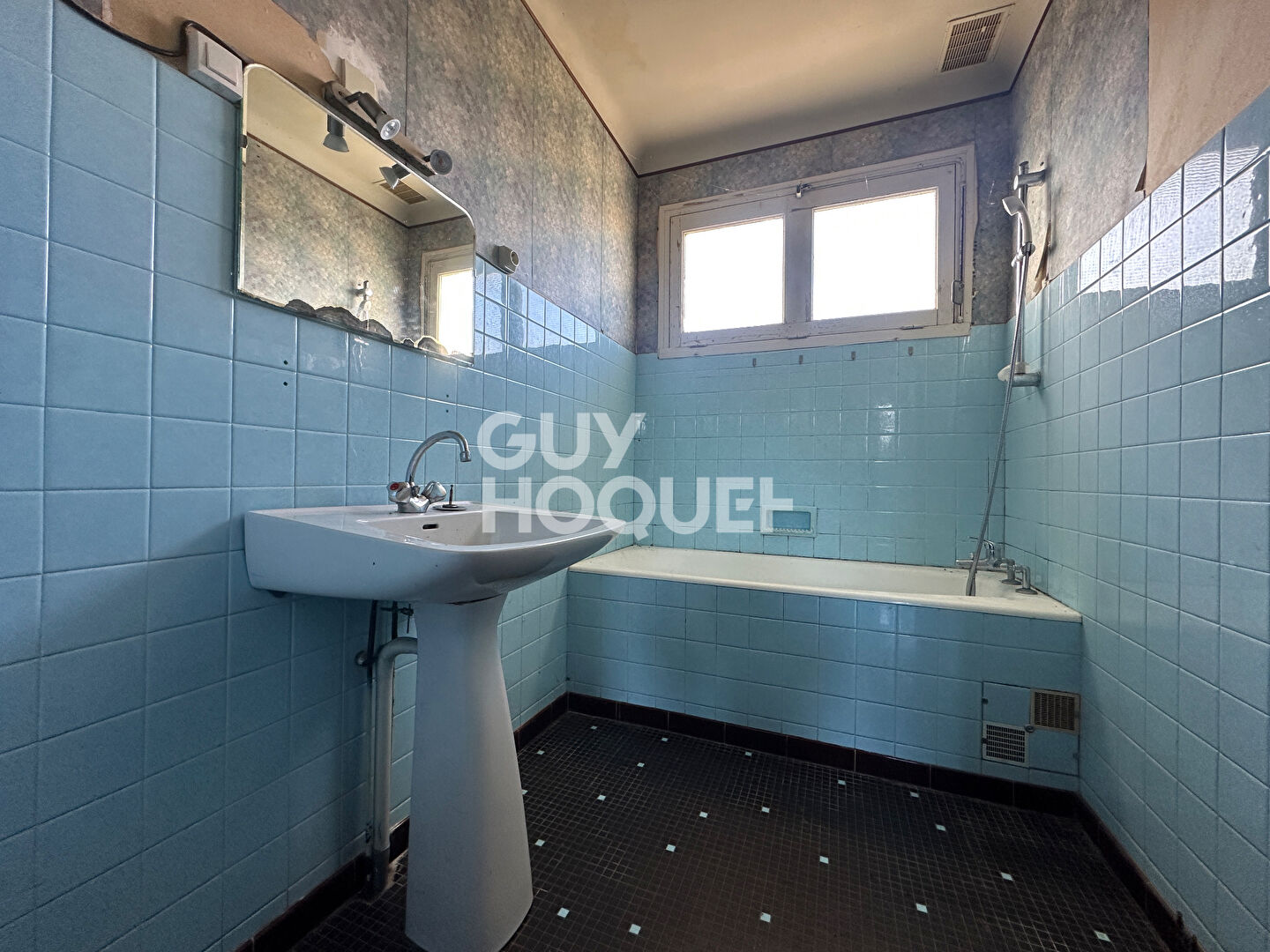 Maison à vendre à 10 MN DE MONEIN  Référence 30468