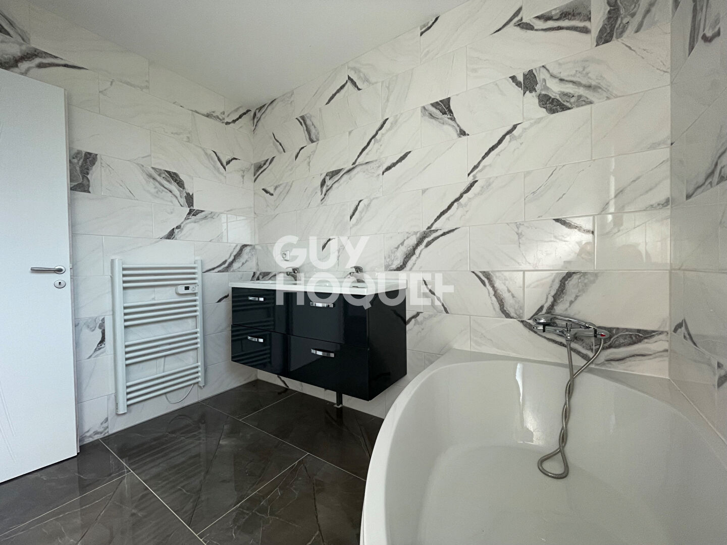 Maison neuve de standing à vendre à Orthez