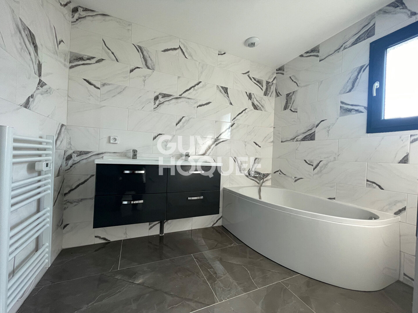 Maison neuve de standing à vendre à Orthez