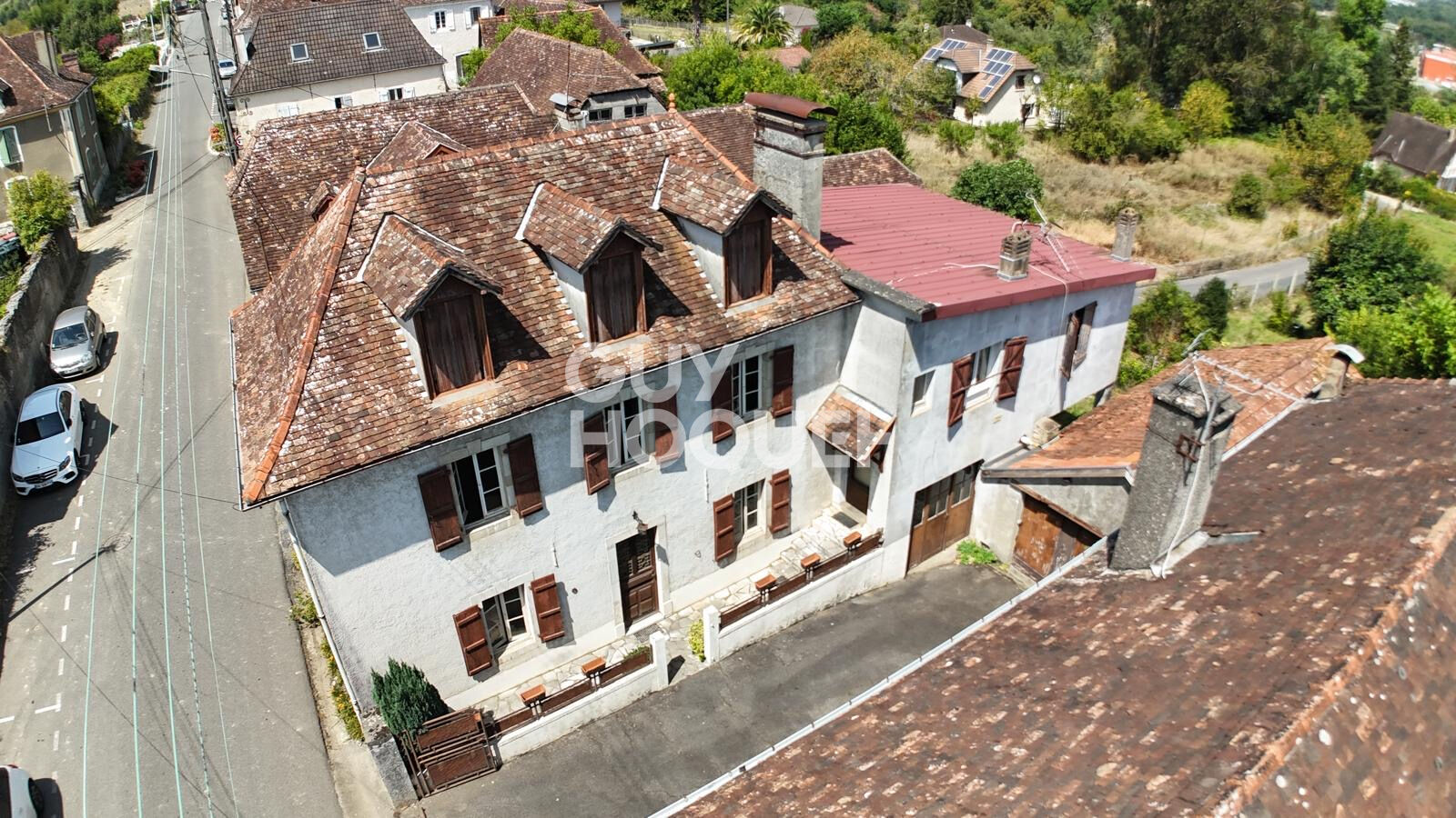 VENTE d'une maison T5 (152 m²) et d'un terrain constructible 15 MN  D ORTHEZ