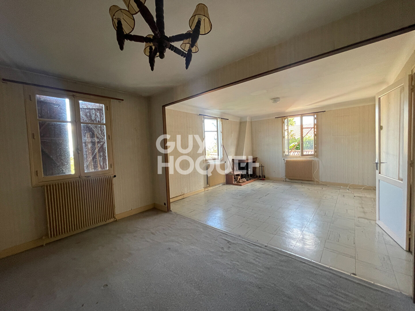 VENTE d'une maison T5 (152 m²) et d'un terrain constructible 15 MN  D ORTHEZ