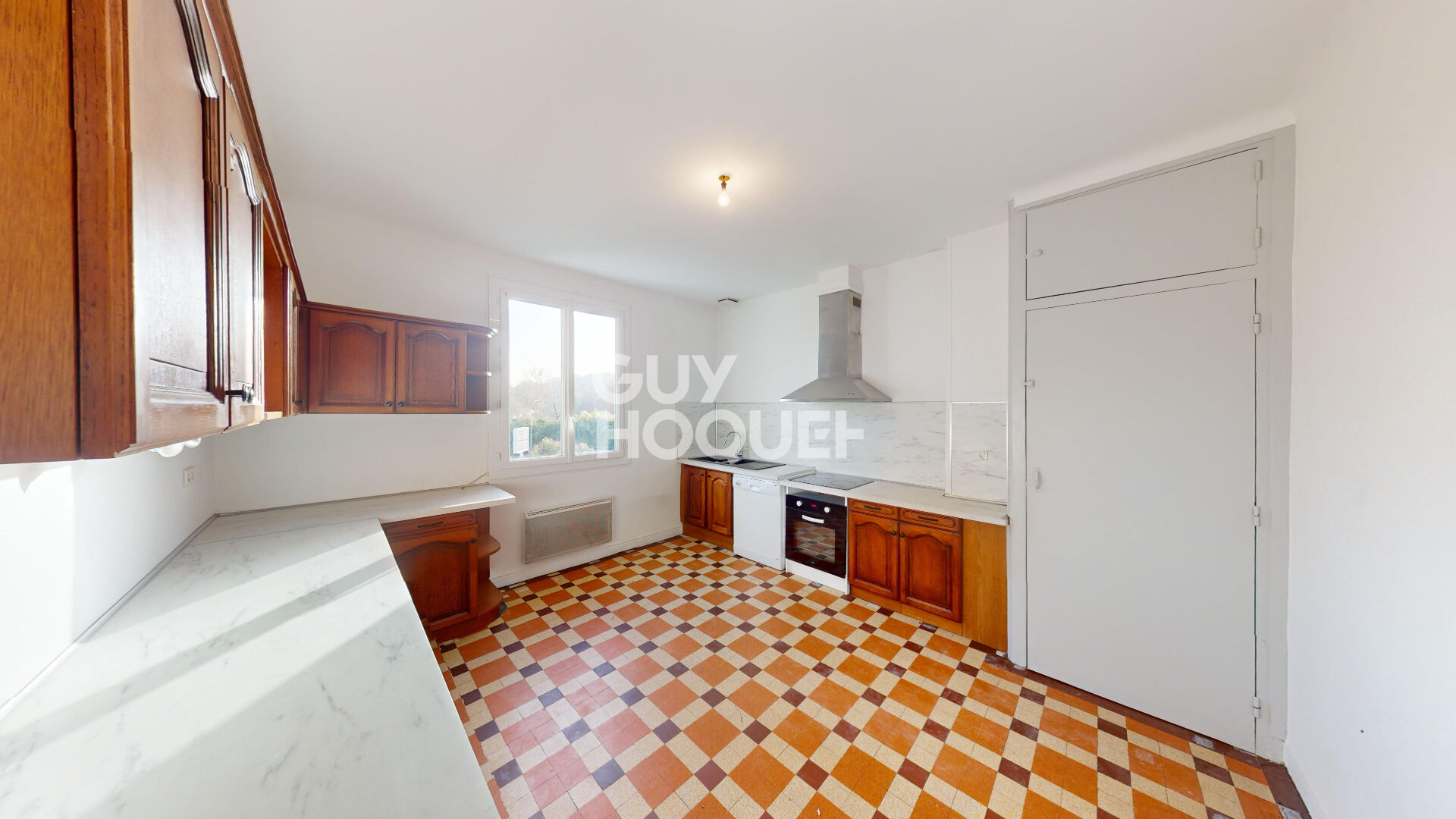 LOCATION d'un appartement de 4 pièces (89 m²) à ORTHEZ