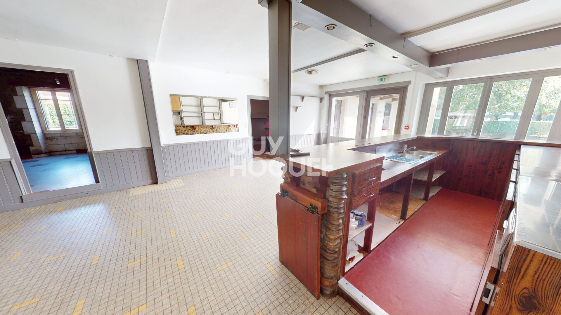 Immeuble a vendre à Artix