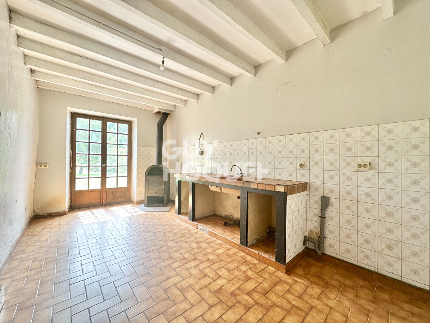 Maison à réhabiliter proche d'Orthez avec dépendance