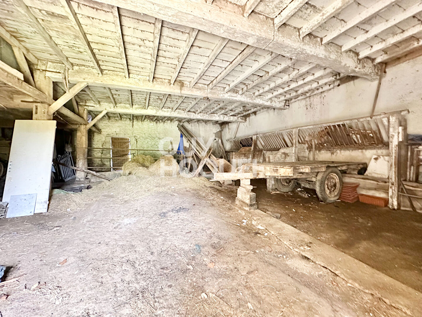 Maison à réhabiliter proche d'Orthez avec dépendance