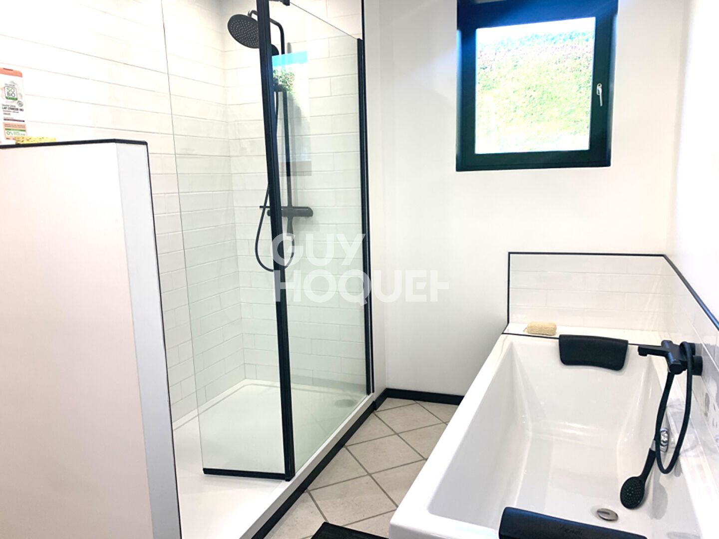 Charmante maison béarnaise ouverte sur grange rénovée