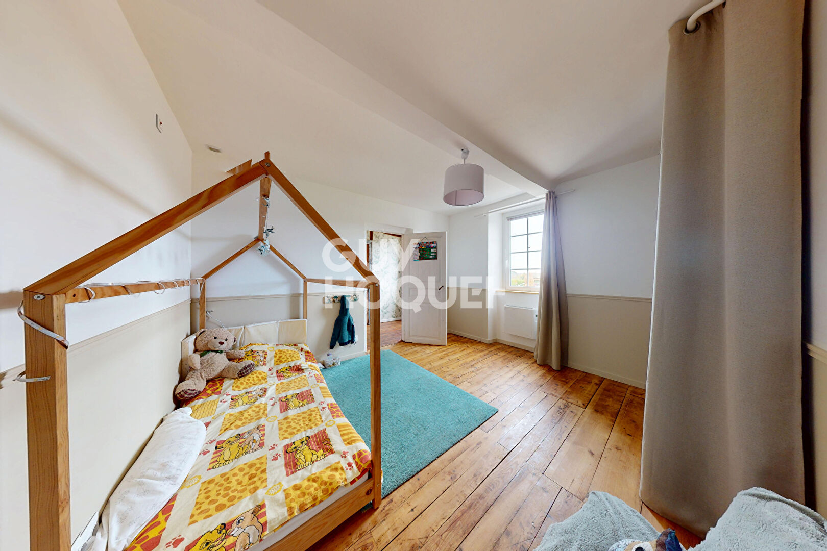 Maison de maître en pierres apparentes 139 m² avec dépendance