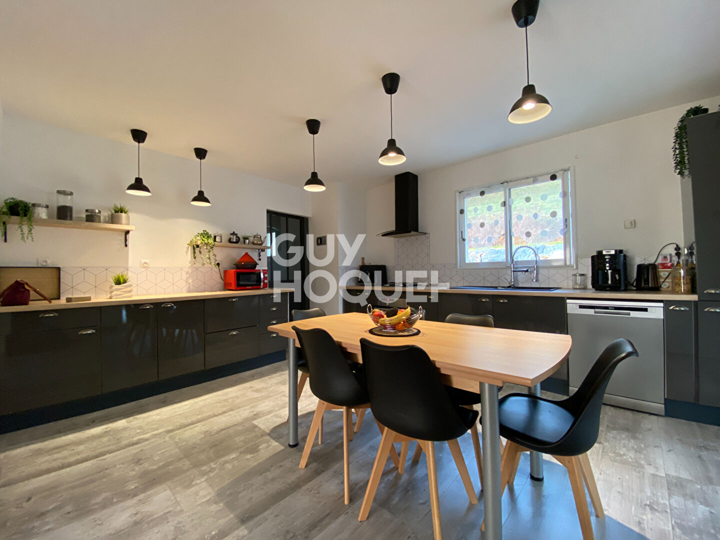 Maison plain-pied 154.82 m2