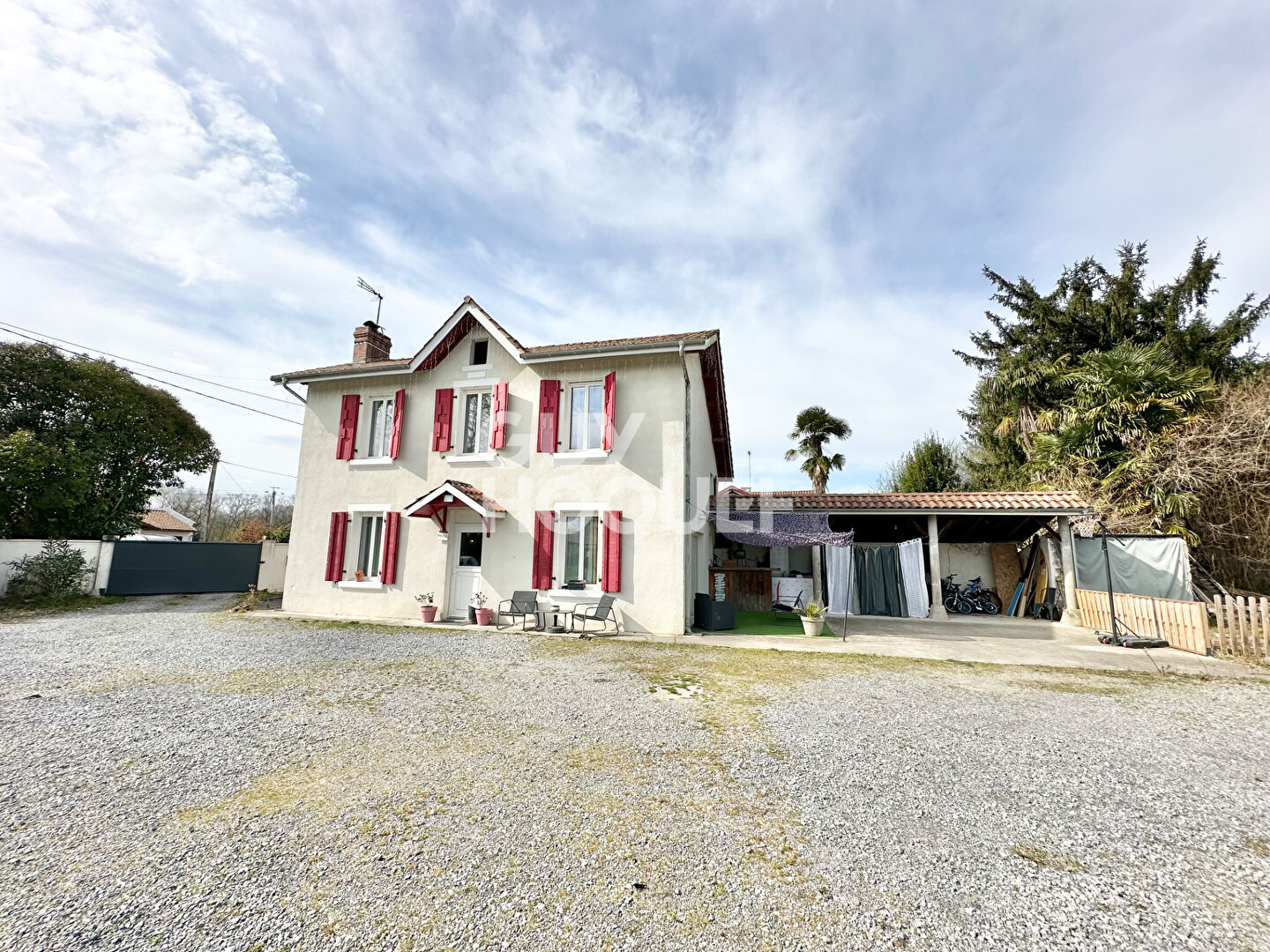 Maison proche ORTHEZ avec jardin