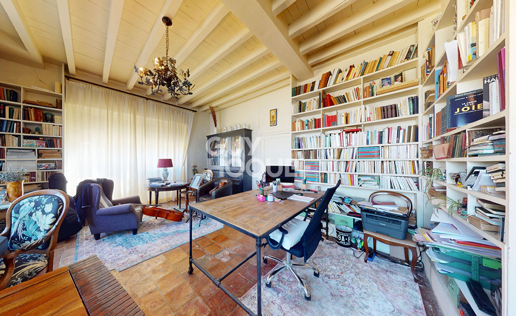 Magnifique maison de maître 353 m² avec dépendances, jardin et 1,6 ha de bois