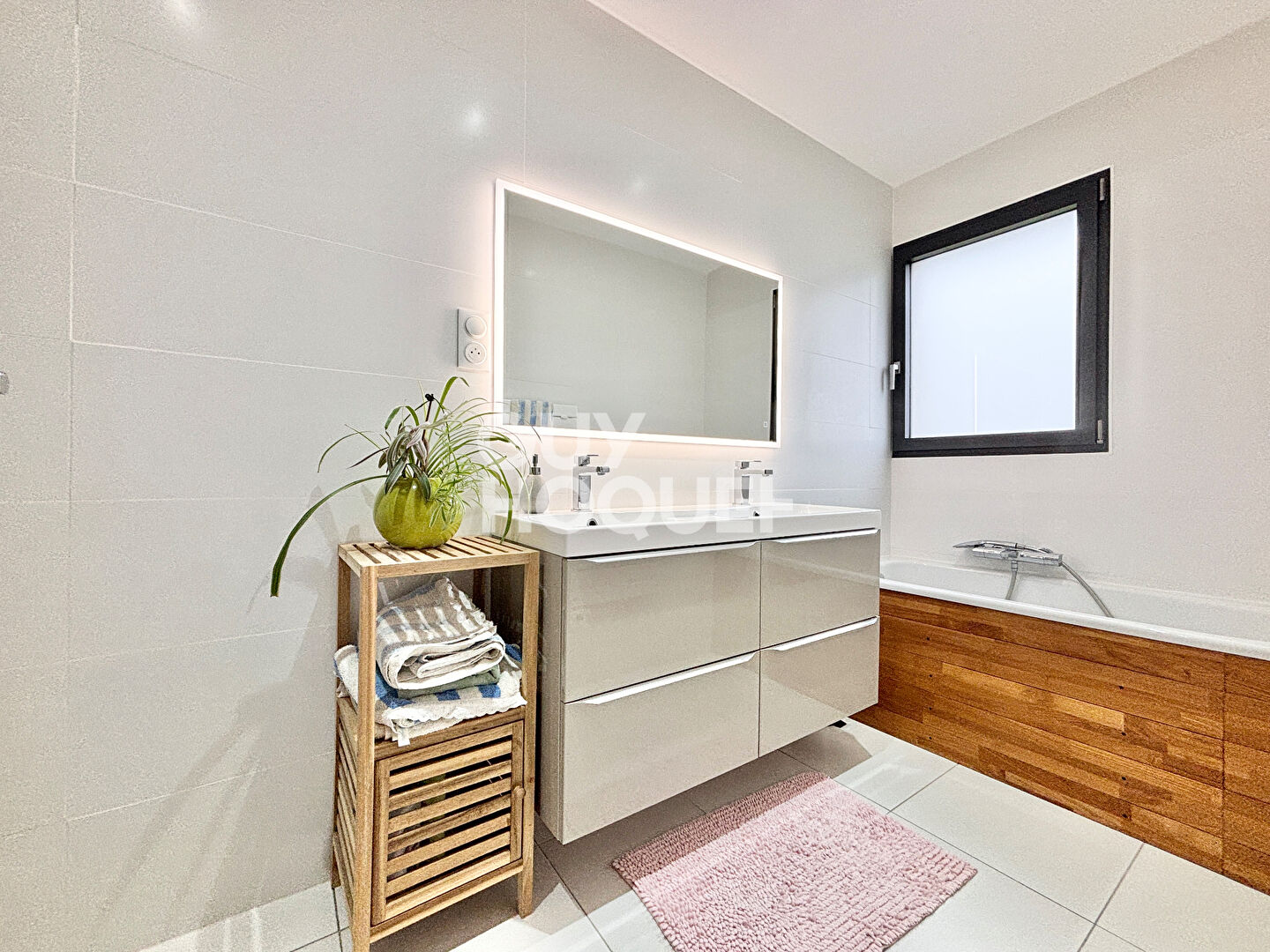 Maison contemporaine avec piscine et garage proche d'ORTHEZ