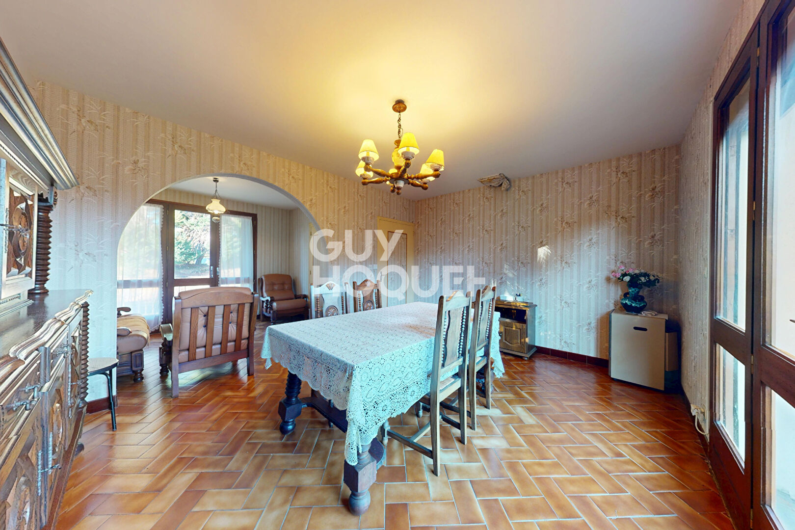 Ensemble immobilier comprenant maison principale + maison annexe et 3.8 ha