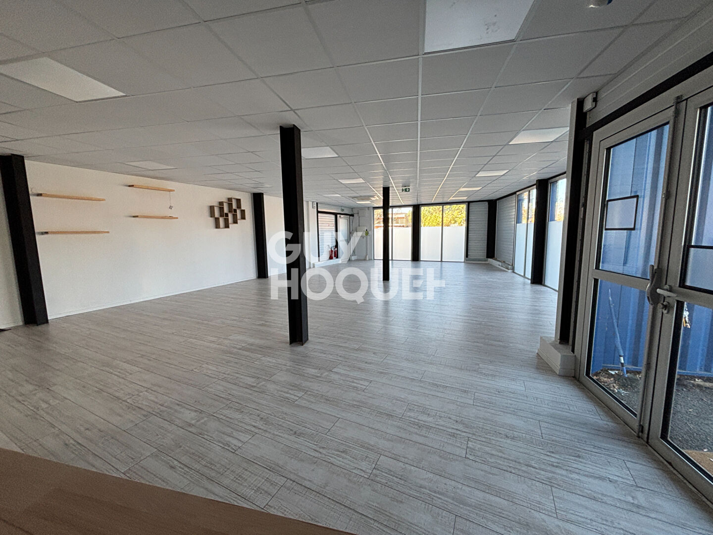 Local commercial  142 m2