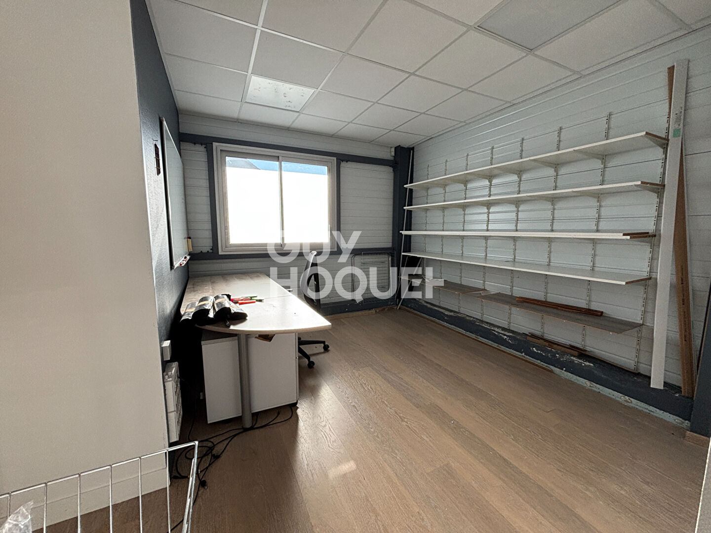 Local commercial  142 m2