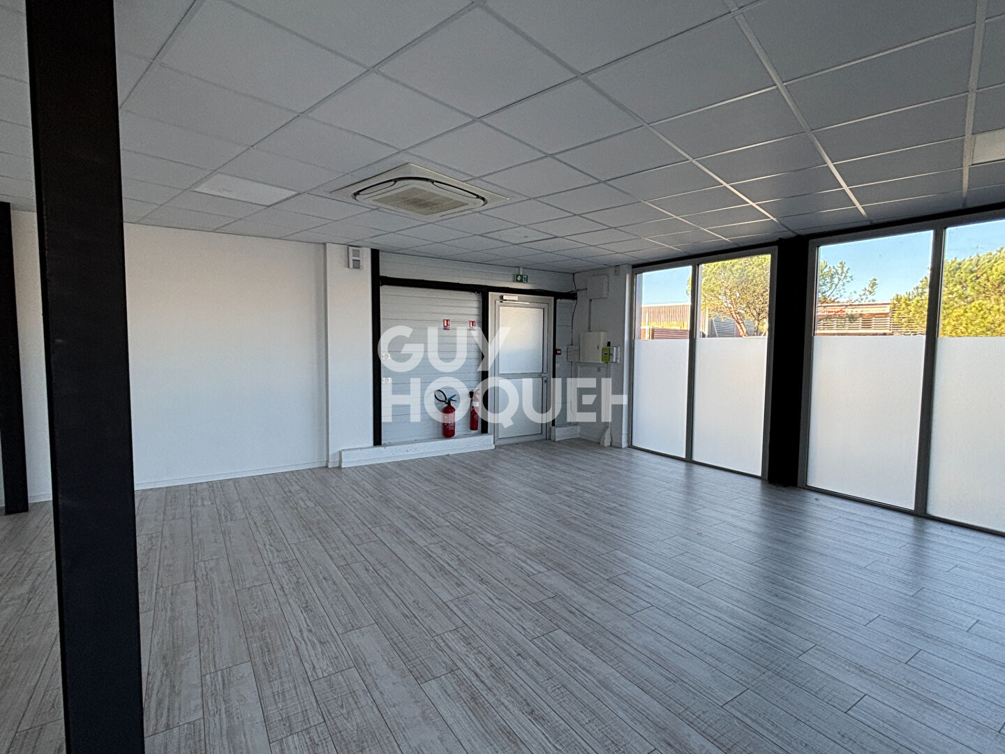 Local commercial  142 m2