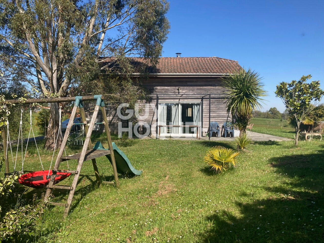 Maison MEUBLEE à louer à Nassiet - 4 pièces avec jardin spacieux