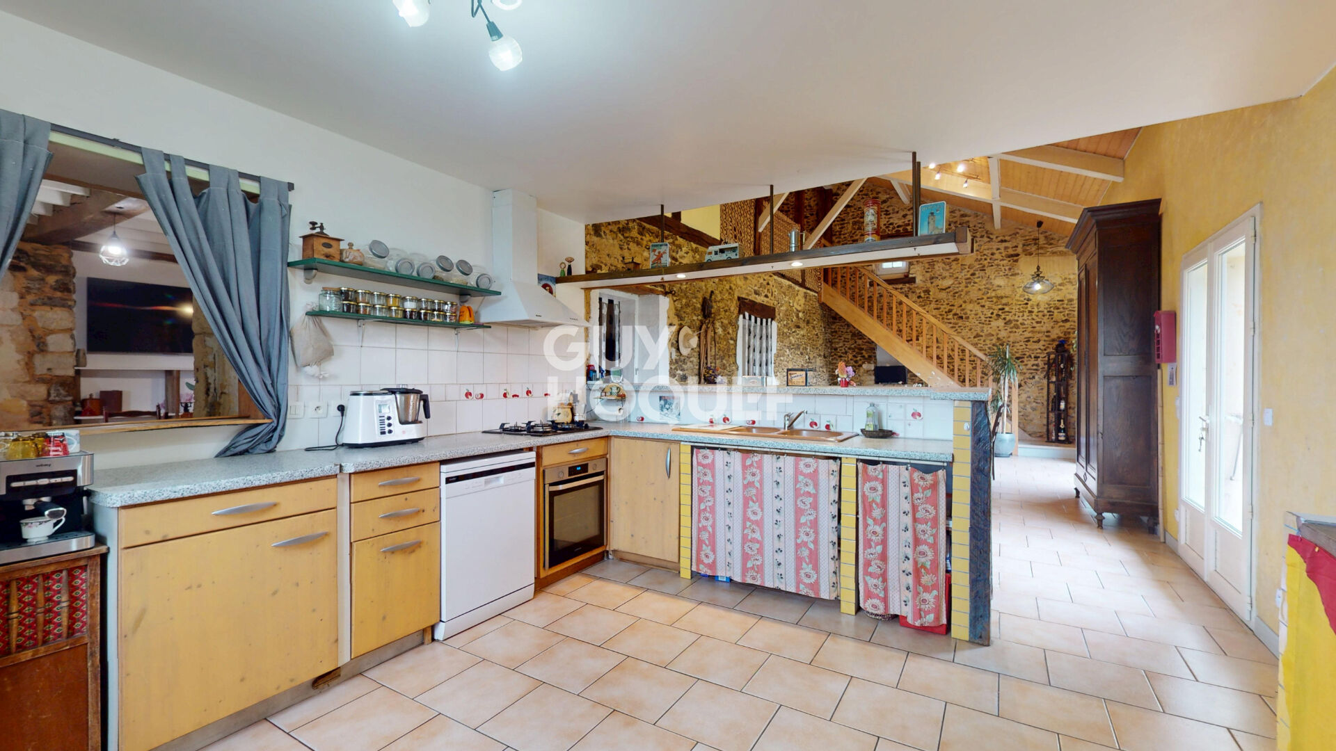 Maison de caractère 288 m² avec dépendance et sans voisins