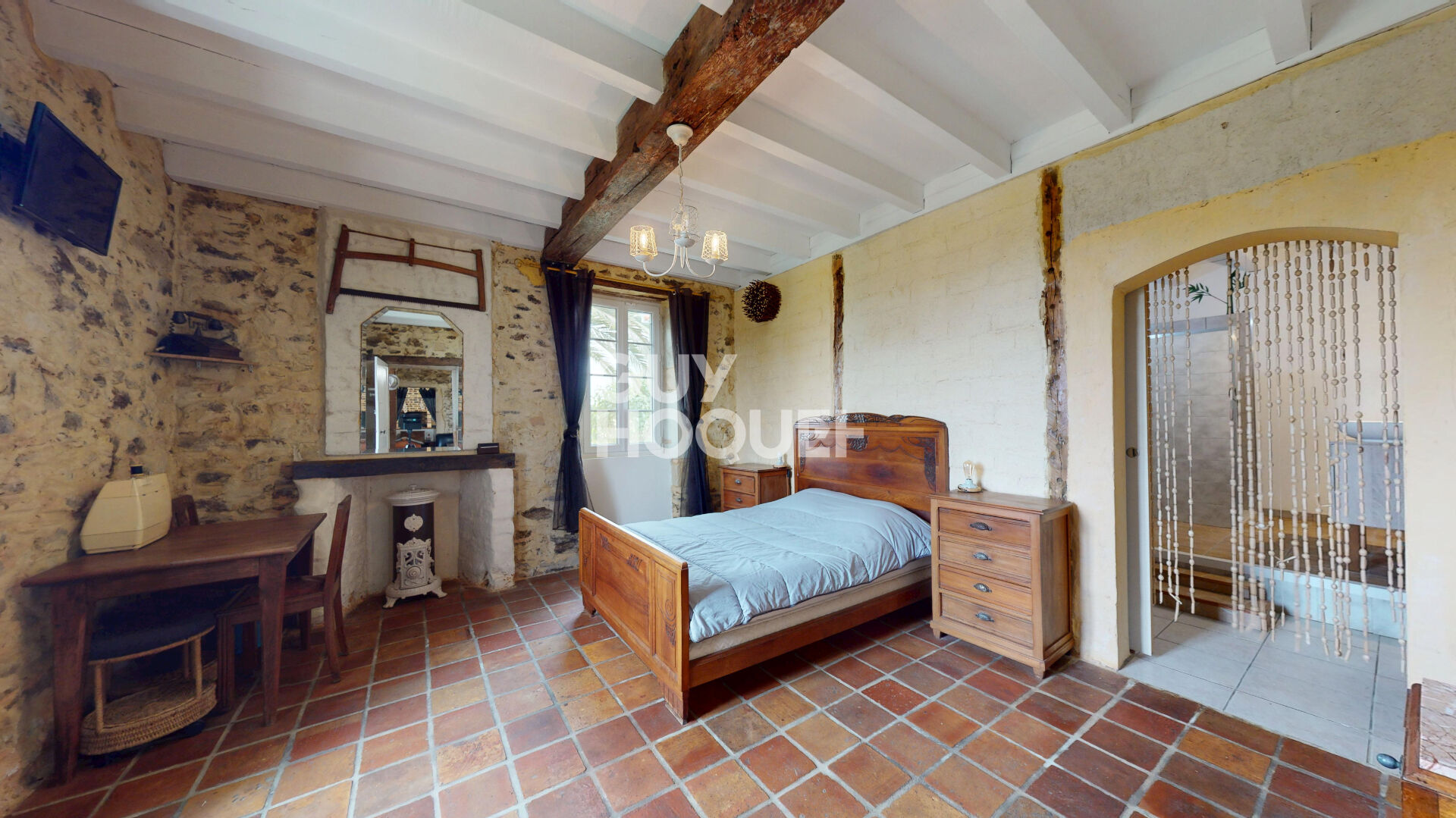 Maison de caractère 288 m² avec dépendance et sans voisins