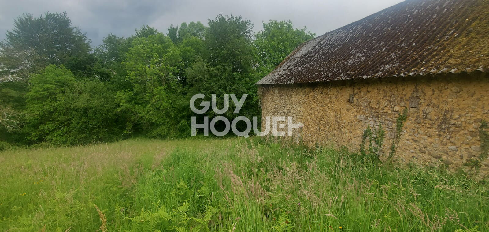 Maison à Rénover - Vue Pyrénées + 1,7 ha de Terrain !