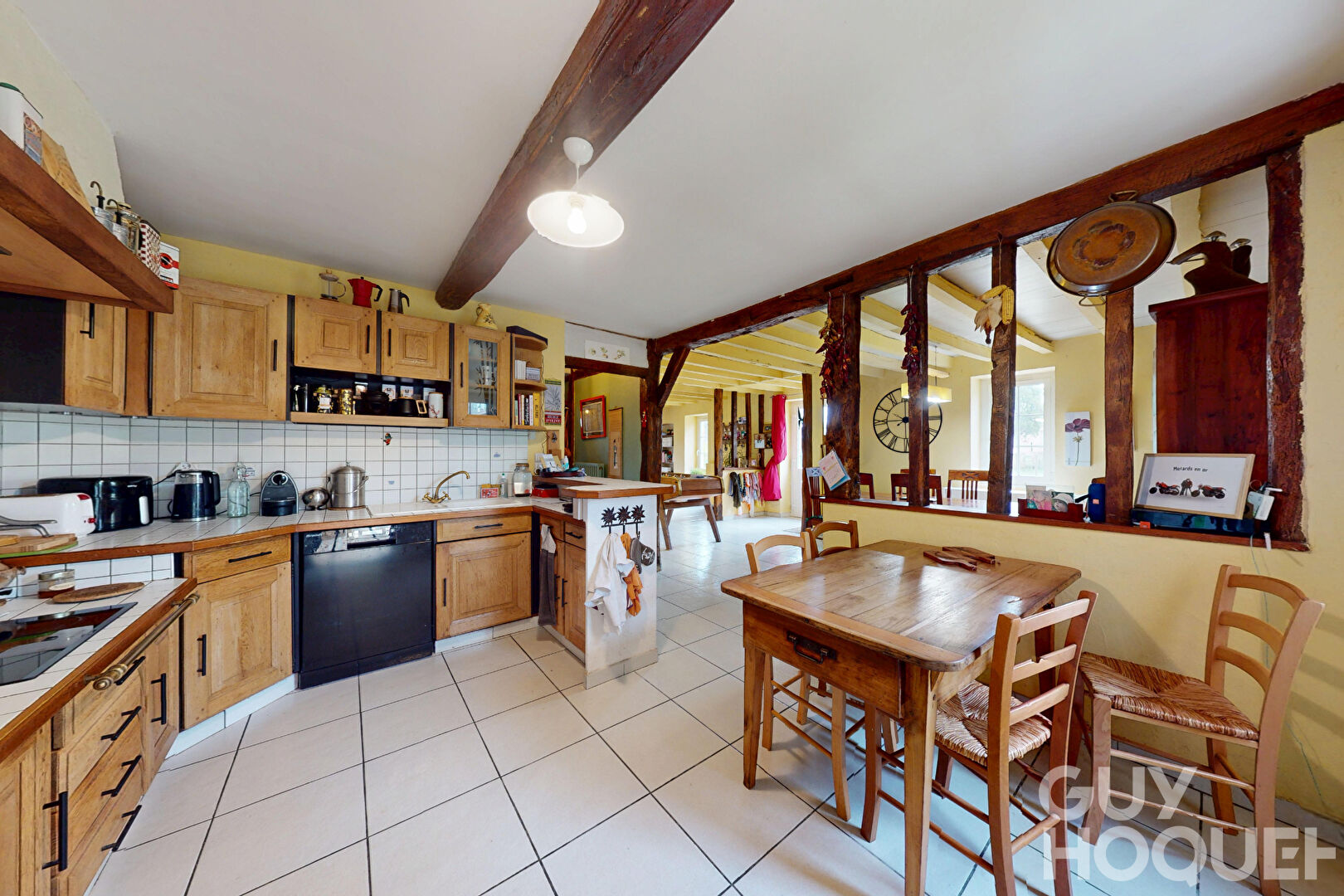 Maison de caractère en pierres apparentes 158 m² avec piscine et dépendance