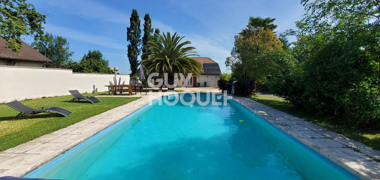 Maison d'Exception à Doazon (64) -5 pièces -173 m² habitables -Piscine - Terrain 4 490 m² - Panneaux Photovoltaïques