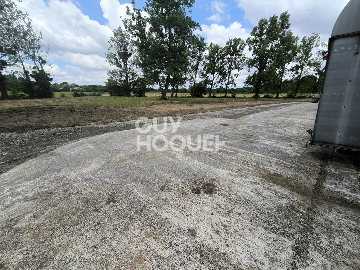 hangar et terrain à vendre à Amou - Référence 30282