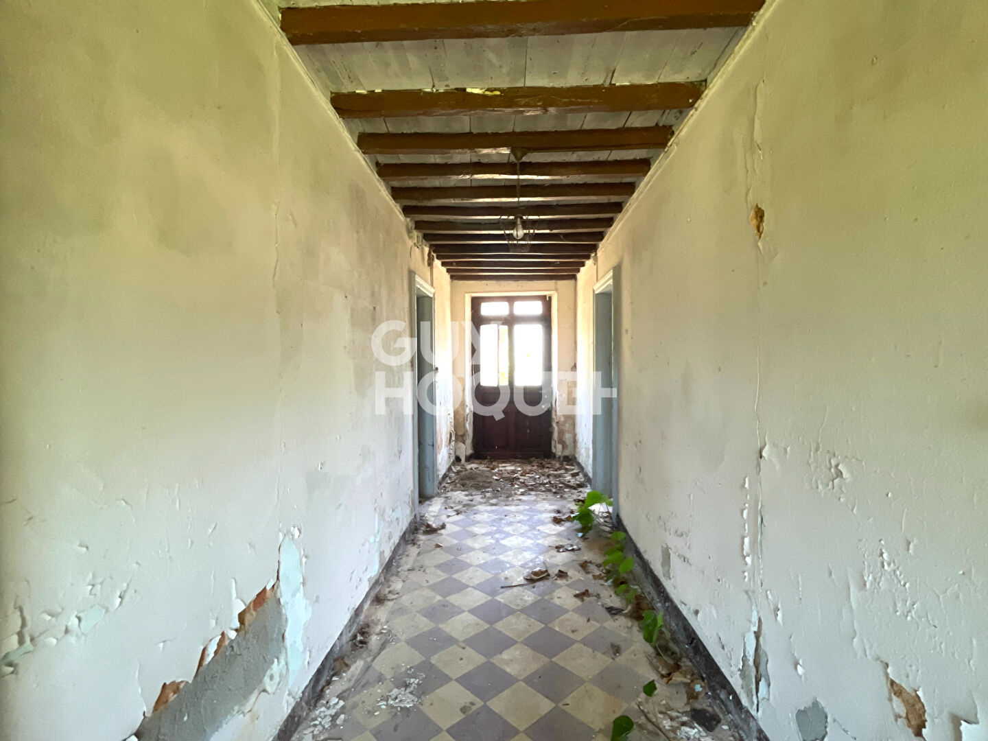 À Vendre ? Maison mitoyenne à rénover intégralement proche Hagetmau