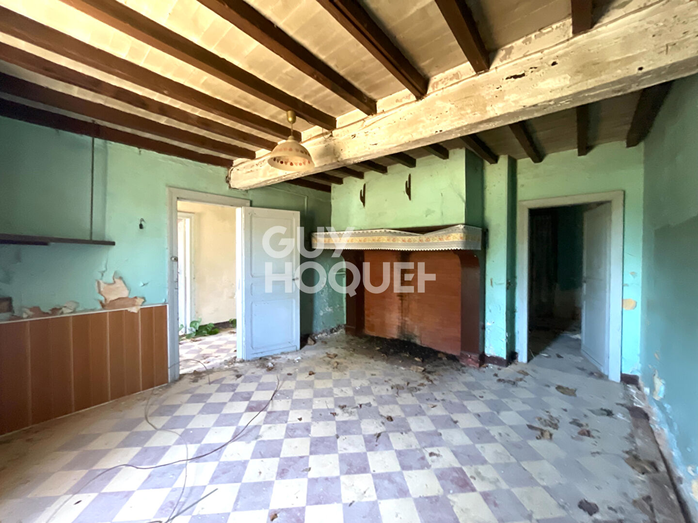 À Vendre ? Maison mitoyenne à rénover intégralement proche Hagetmau