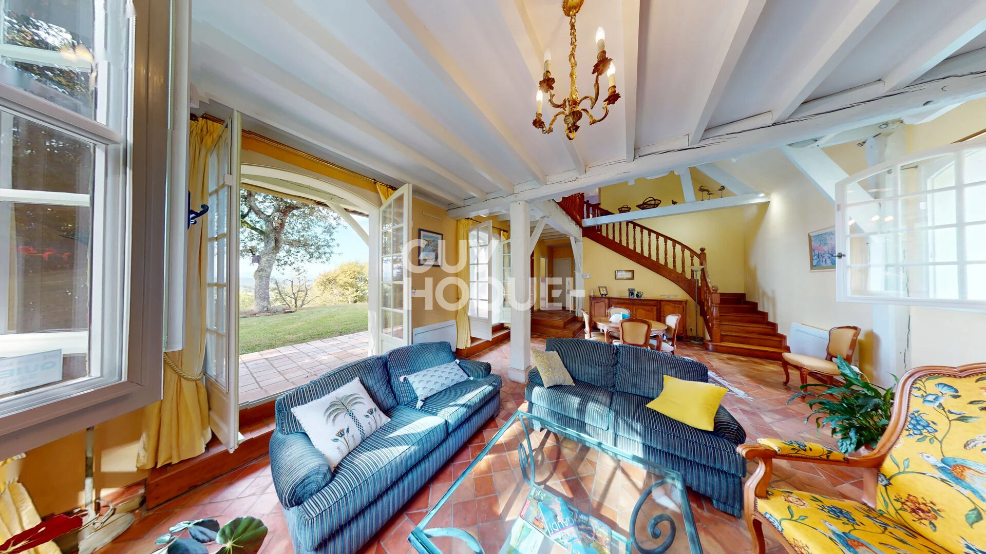 Maison de caractère avec vue imprenable sur les Pyrénées