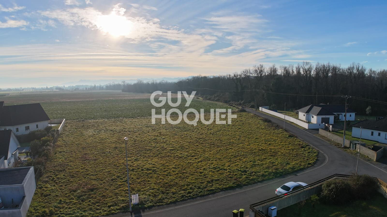 Terrain plat viabilisé avec vue sur les Pyrénées à Labastide-Cézéracq