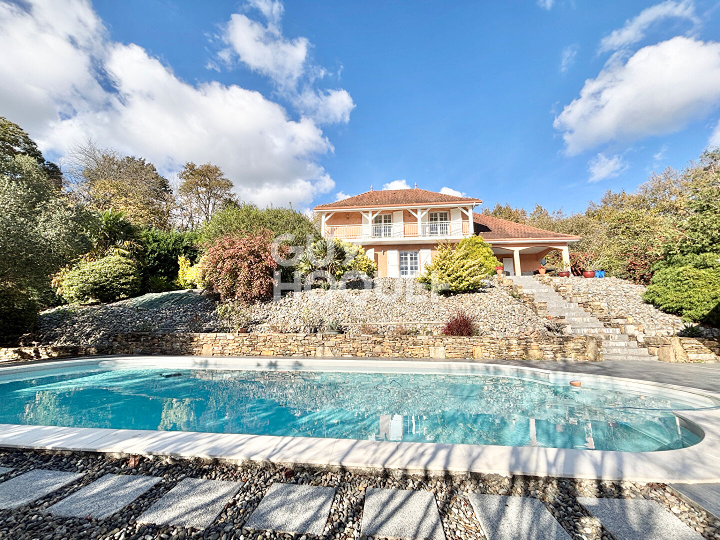 Maison d'architecte proche d'ORTHEZ 180 m² avec piscine