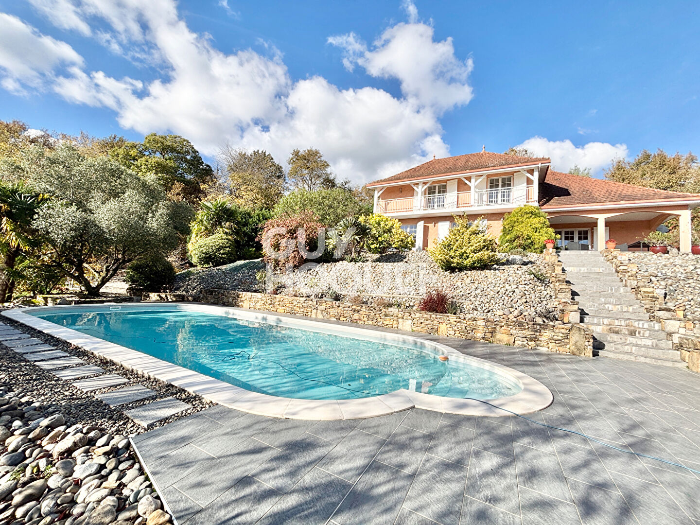 Maison d'architecte proche d'ORTHEZ 180 m² avec piscine