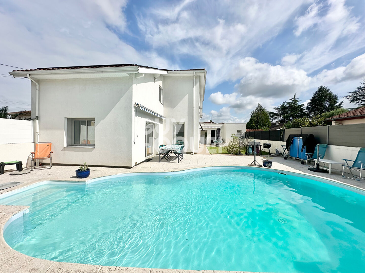 Maison Orthez 119 m² avec piscine plus dépendance