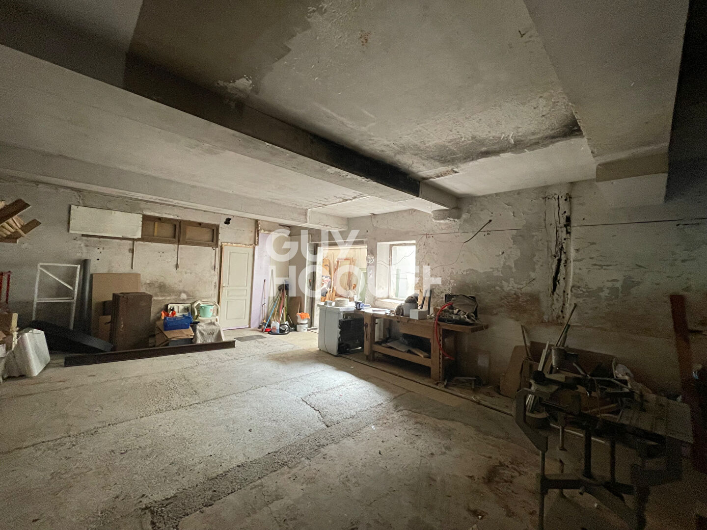 Dépendance et plateau à rénover sur SAULT DE NAVAILLES