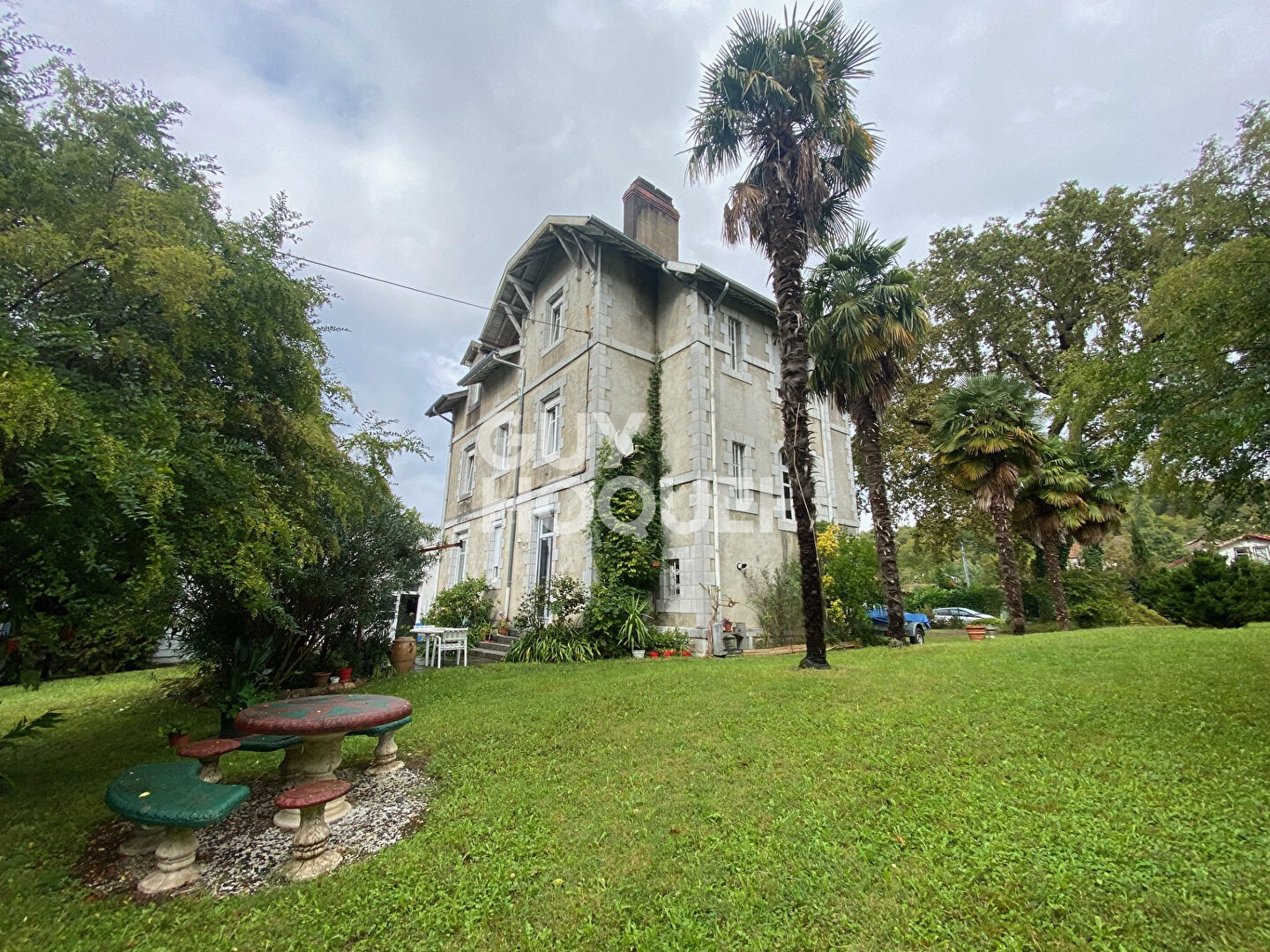 Maison de caractère de 292m² à Salies de Béarn