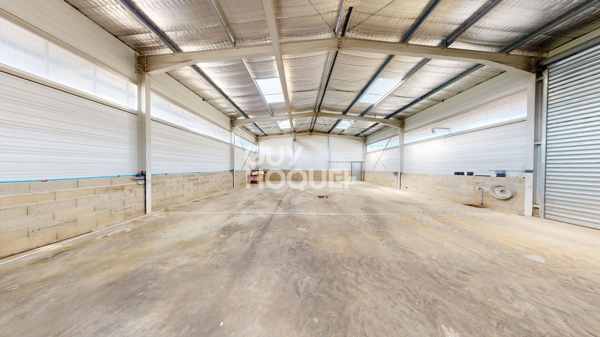 A VENDRE A HAGETMAU: Local industriel et commercial 633 m² avec emplacement stratégique