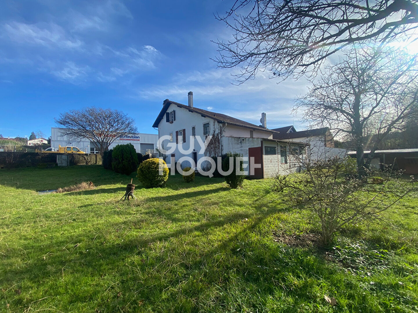 Maison de 150 m² avec sous-sol et dépendances  Terrain de 1000 m² à Saint-Palais