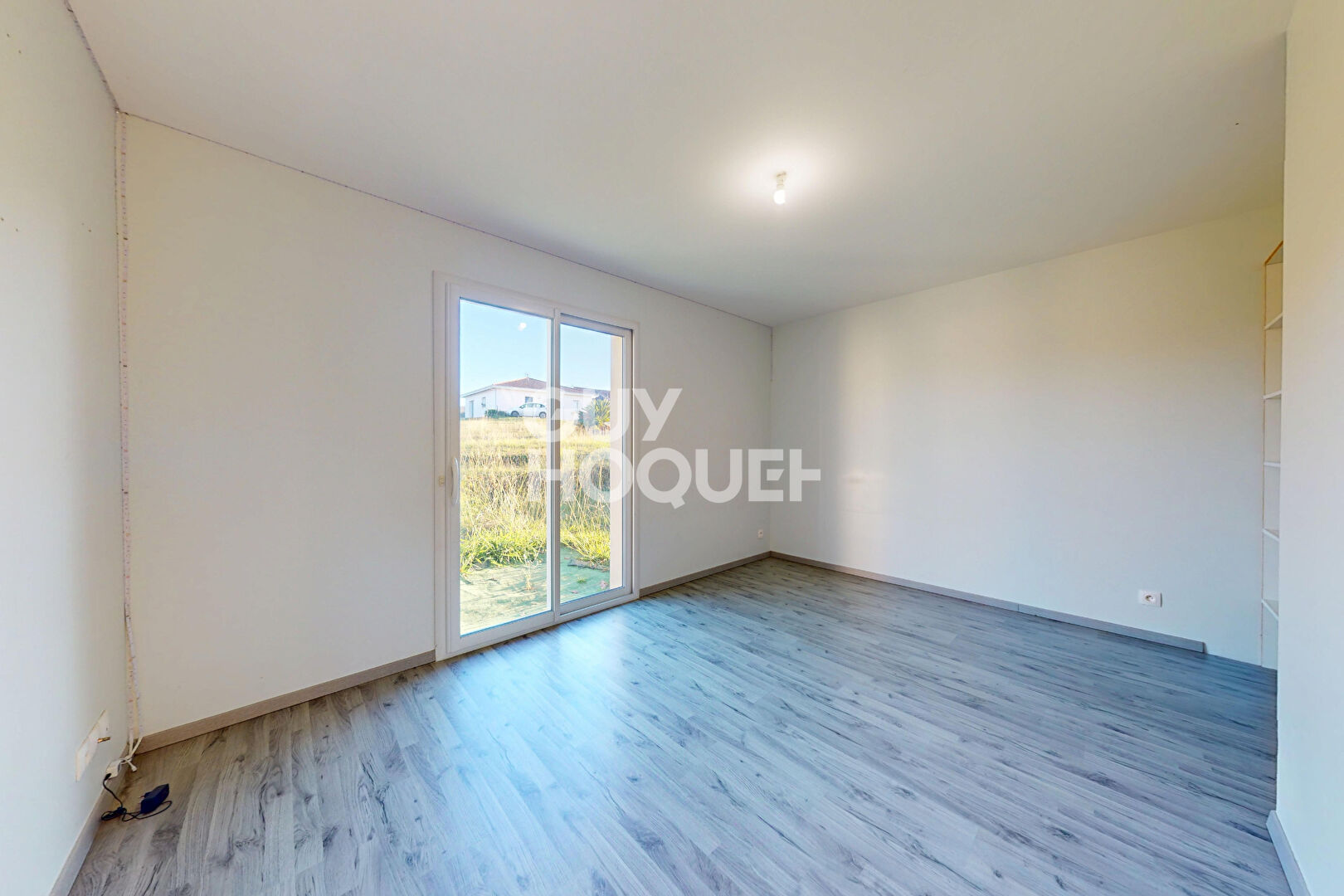 Maison contemporaine de plain-pied 129 m² avec jardin