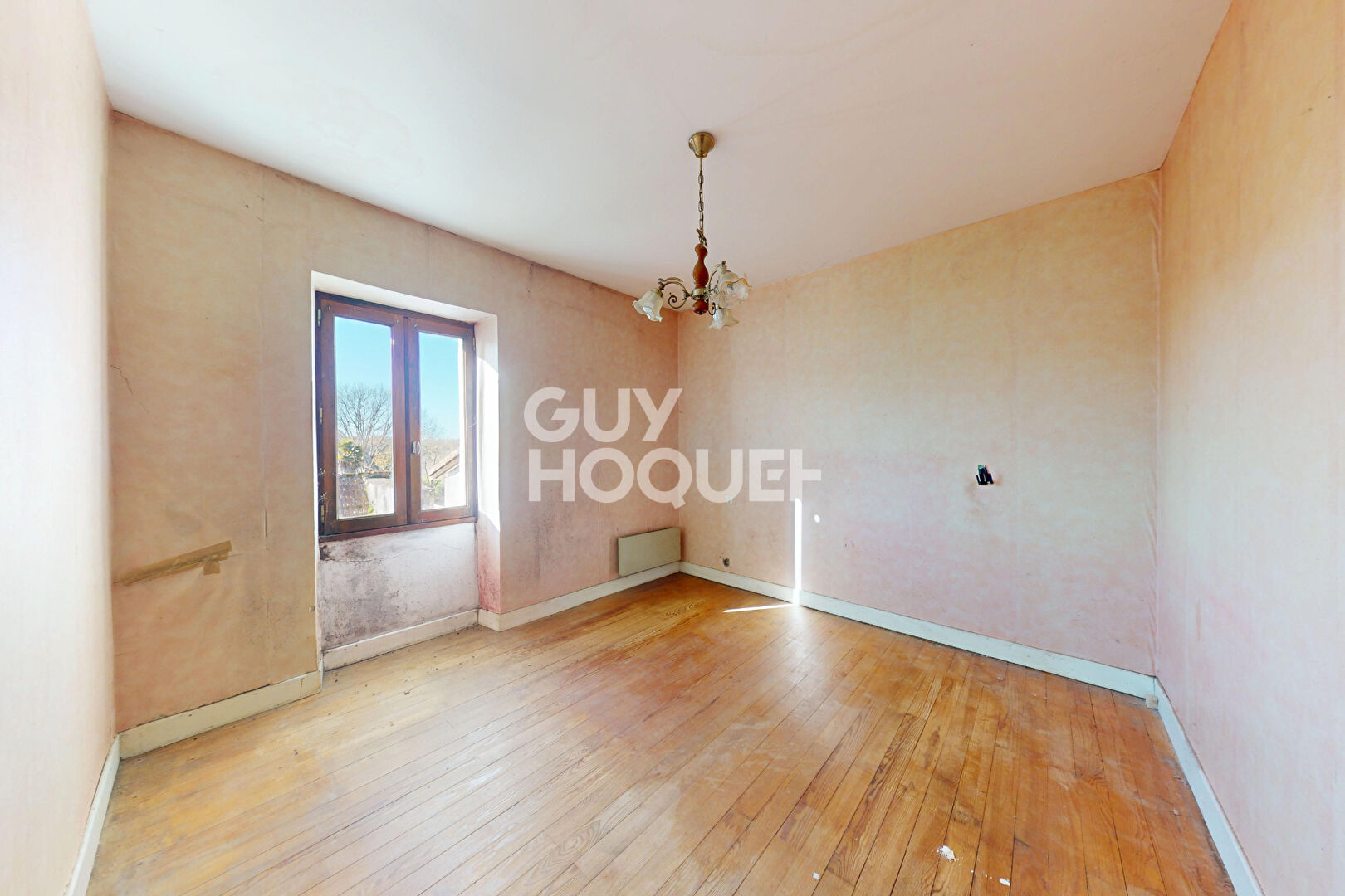 Maison de bourg 80 m² pleine de potentiel avec extérieur