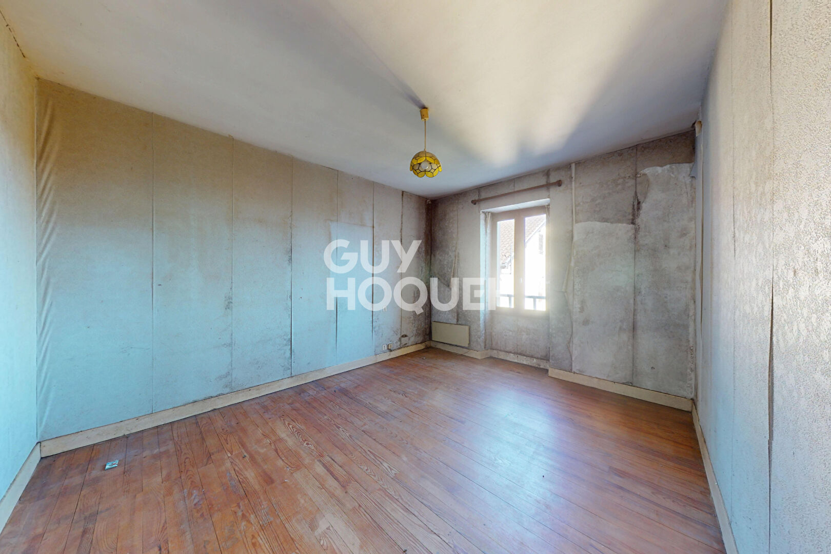 Maison de bourg 80 m² pleine de potentiel avec extérieur